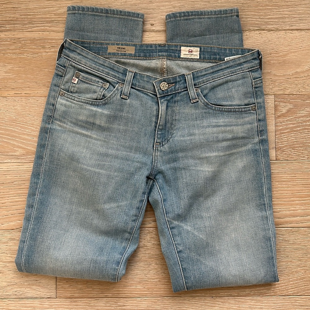 Like New Women’s AG Jeans Size 27R “The Stilt” Fit Color Light Denim